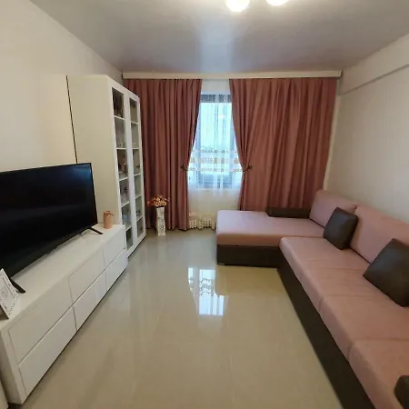 Katy Neversea Constança