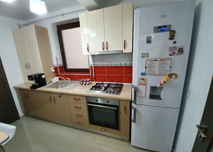 Katy Neversea Konstanca