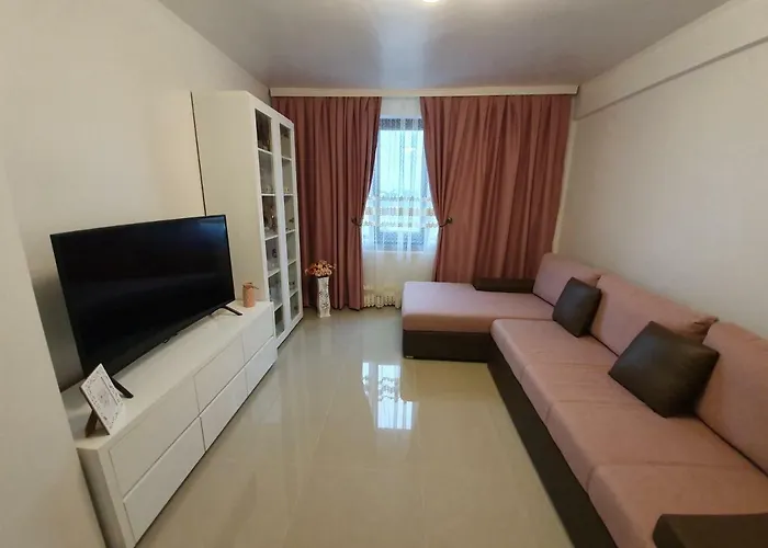 Katy Neversea Konstanca